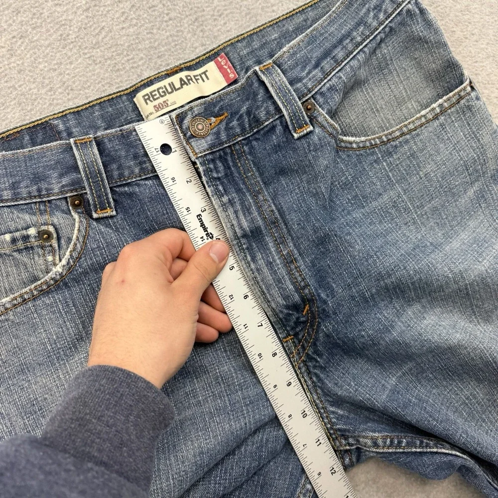 Levis men size